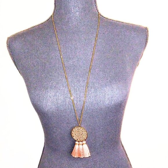 WOMEN'S GOLD & PEACH CRYSTAL CIRCLE W/ TEARDROP FRINGE TASSELS NECKLACE - Picture 1 of 4